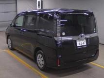 2014 Toyota Voxy