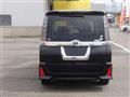 2014 Toyota Voxy