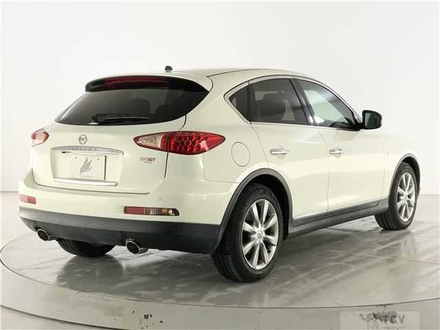 2011 Nissan SKYLINE CROSSOVER