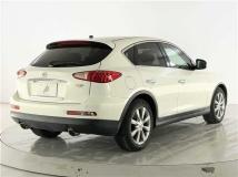 2011 Nissan SKYLINE CROSSOVER