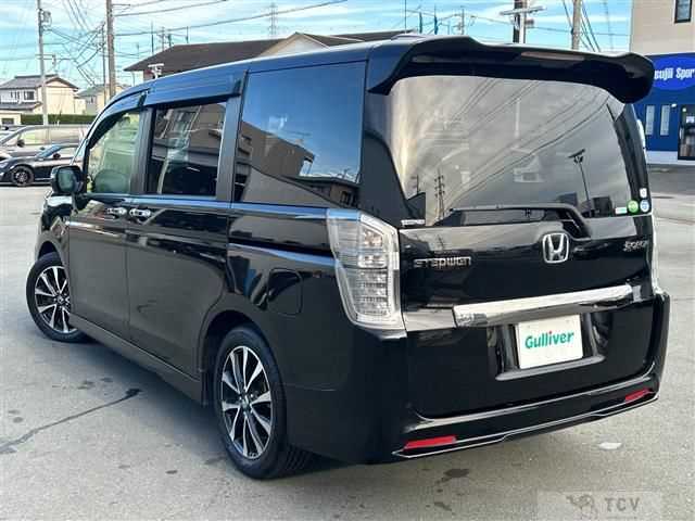 2014 Honda Step WGN