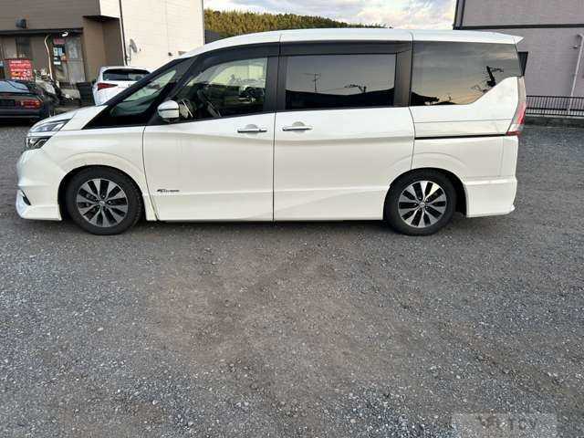2016 Nissan Serena
