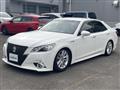 2013 Toyota Crown Hybrid