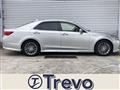 2013 Toyota Crown Hybrid
