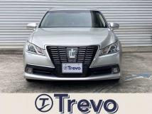 2013 Toyota Crown Hybrid