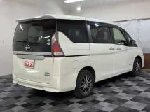2017 Nissan Serena