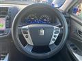 2012 Toyota Crown Hybrid