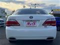 2012 Toyota Crown Hybrid