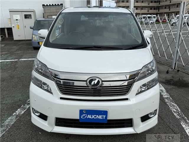 2013 Toyota Vellfire