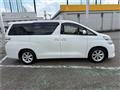 2013 Toyota Vellfire