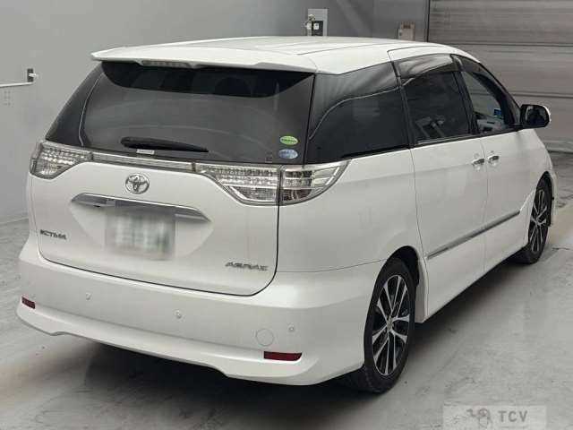 2013 Toyota Estima