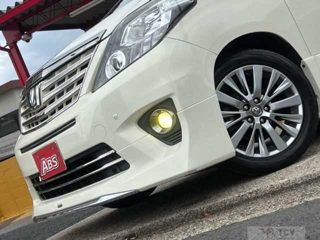 2012 Toyota Alphard
