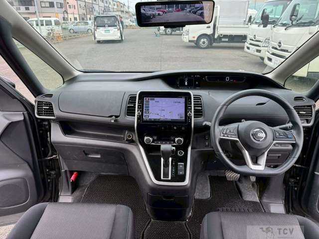 2017 Nissan Serena