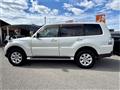 2009 Mitsubishi Pajero