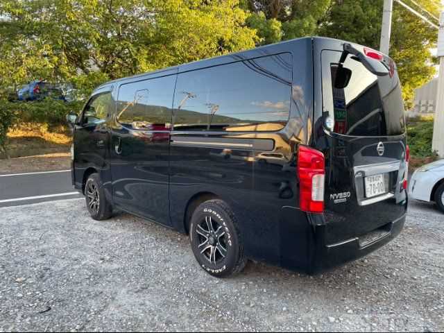 2012 Nissan NV350 Caravan
