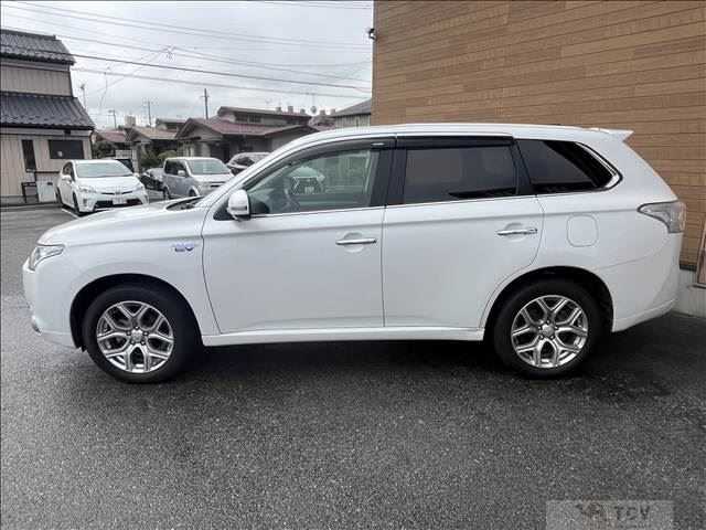 2013 Mitsubishi OUTLANDER PHEV