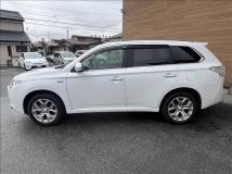 2013 Mitsubishi OUTLANDER PHEV
