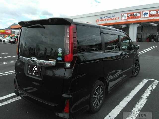 2014 Toyota Noah