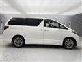 2013 Toyota Alphard