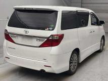 2013 Toyota Alphard