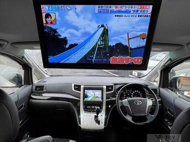 2013 Toyota Vellfire