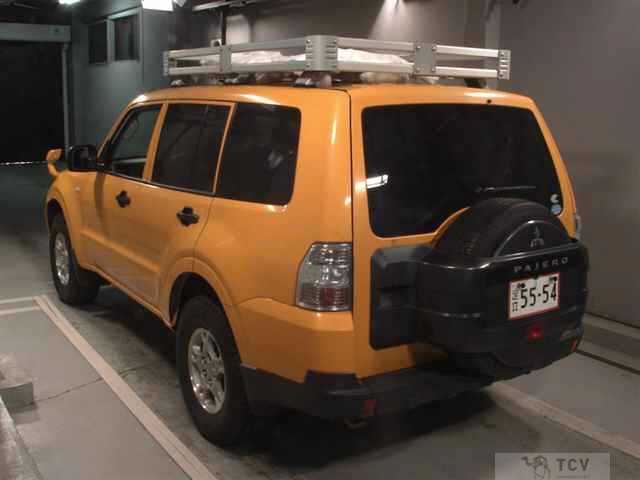 2011 Mitsubishi Pajero