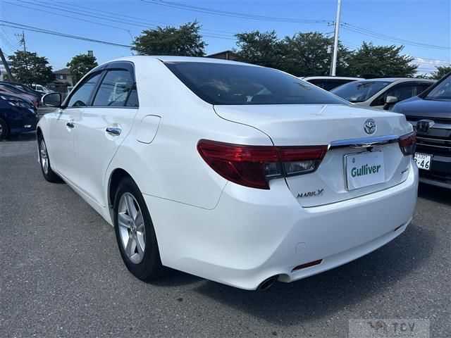 2014 Toyota Mark X