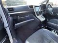 2014 Toyota Vellfire