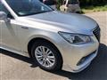 2014 Toyota Crown Hybrid