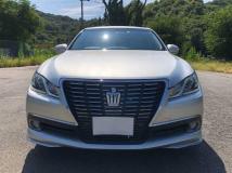 2014 Toyota Crown Hybrid