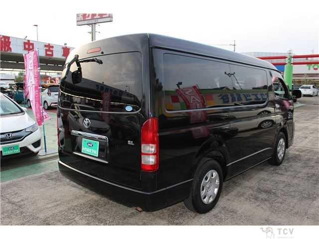 2013 Toyota Hiace