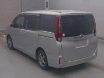 2014 Toyota Noah
