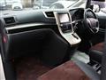 2013 Toyota Alphard