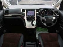 2013 Toyota Alphard