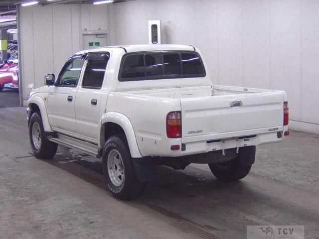 2002 Toyota Hilux Sports Pickup