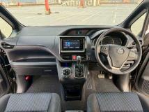2014 Toyota Voxy