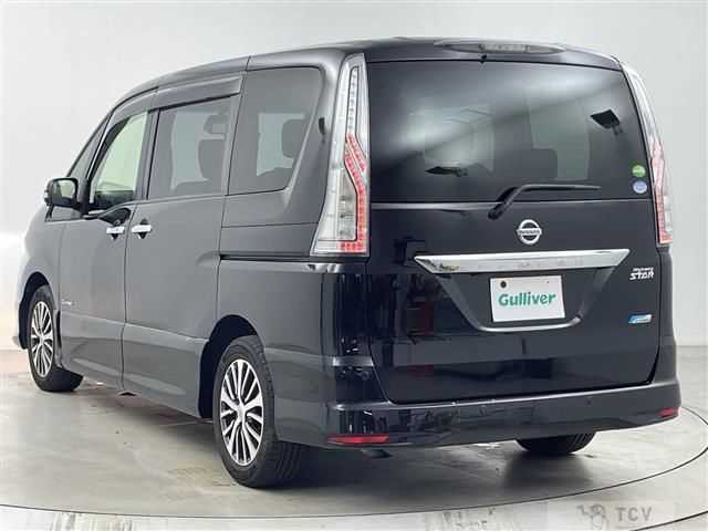 2015 Nissan Serena
