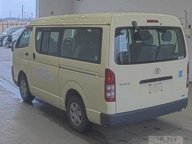 2005 Toyota Hiace Wagon