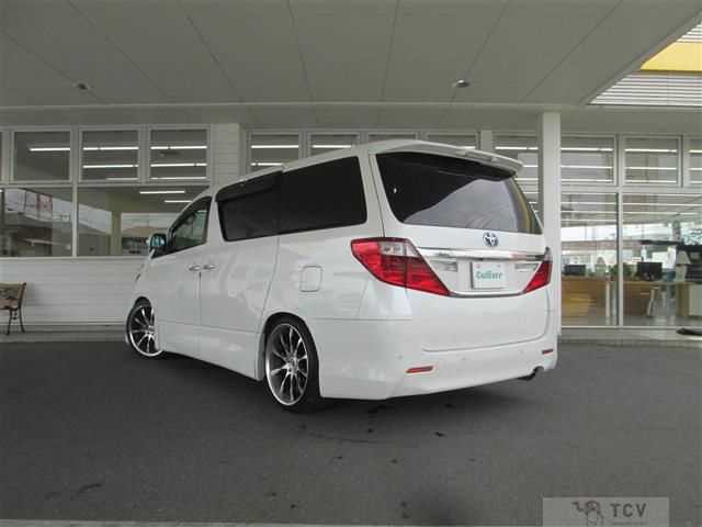 2012 Toyota Alphard