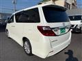 2013 Toyota Alphard