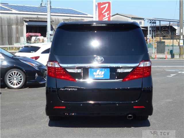 2013 Toyota Alphard