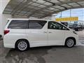 2013 Toyota Alphard
