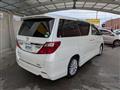 2013 Toyota Alphard