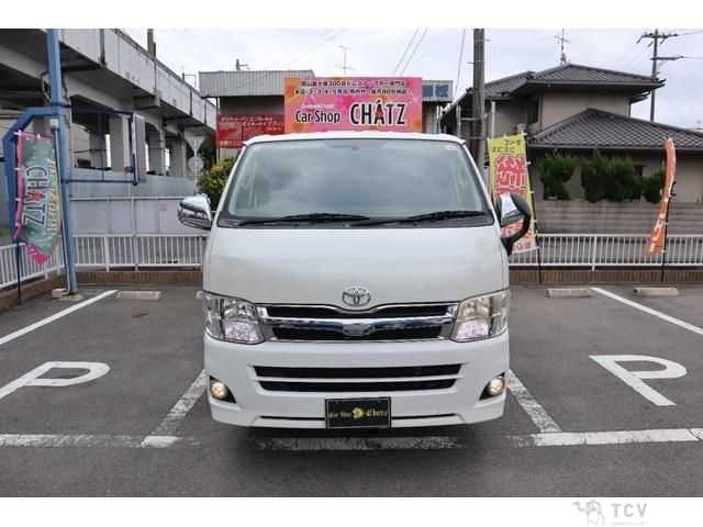 2011 Toyota Regiusace Van