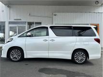 2013 Toyota Alphard
