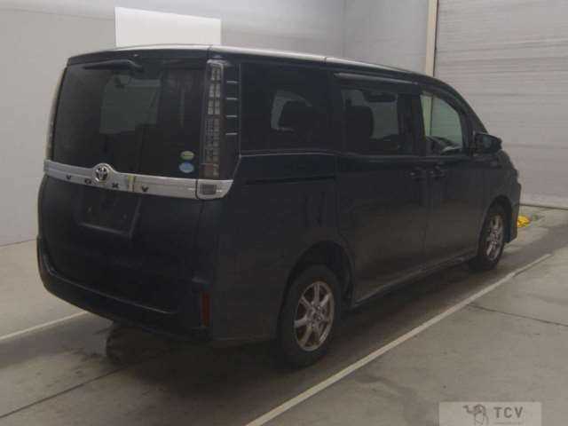 2014 Toyota Voxy