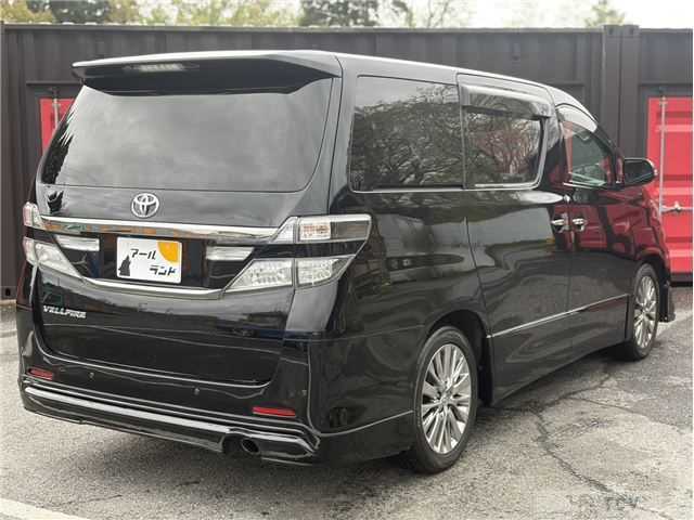 2013 Toyota Vellfire