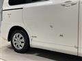 2013 Toyota Voxy
