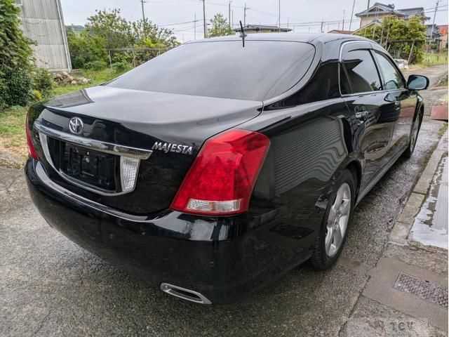 2009 Toyota Crown Majesta