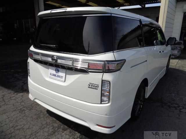 2016 Nissan Elgrand